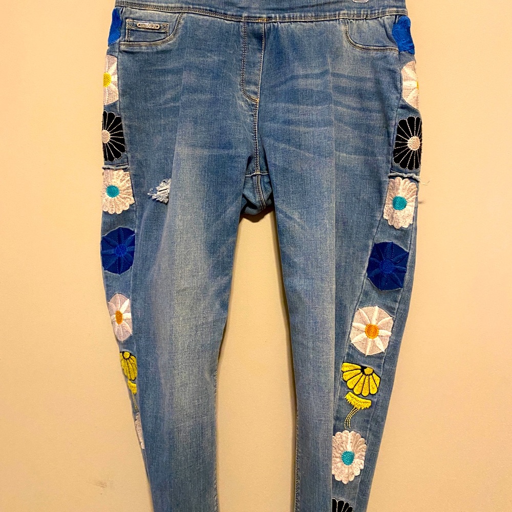 Coco & Carmen embroidered stretch jeans L